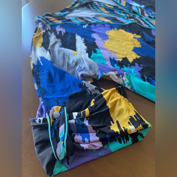 ☎️ BCBG MAX AZRIA Multicolor Watercolor Paint Splatter Adjustable Sleeve Dress - Picture 3 of 9